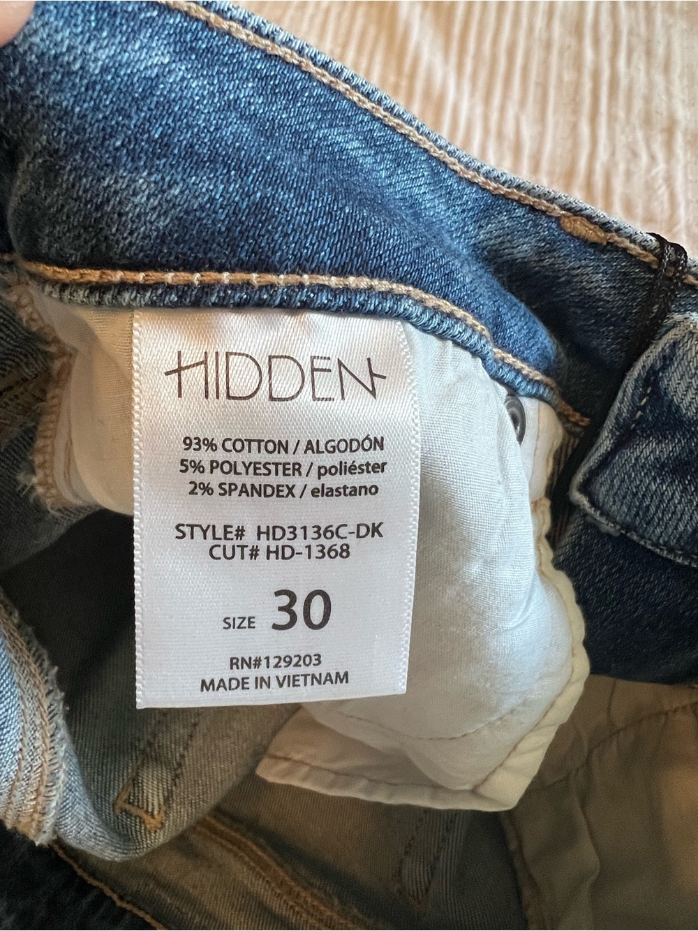Hidden Hugh-Rise Distressed Kick-Crop Flare Jeans - NWT Size 30 - Picture 6 of 6